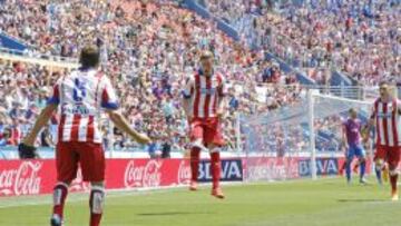 Torres celebra un gol ante el Levante.