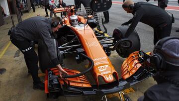 Fernando Alonso en los test de Montmel&oacute;.