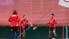 Es uno de los goleadores más queridos del fútbol chileno y así habla sobre las nuevas estrellas de la Roja: “No está funcionando”