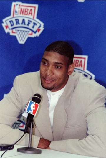 Tim Duncan fue elegido en el puesto 1 por los Spurs en el draft de 1997.