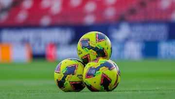 Official balls Voit during the 16th round match between Atletico de San Luis and Toluca as part of the Liga BBVA MX, Torneo Clausura 2025 at Alfonso Lastras Stadium, on April 16, 2025 in San Luis Potosi, Mexico.
