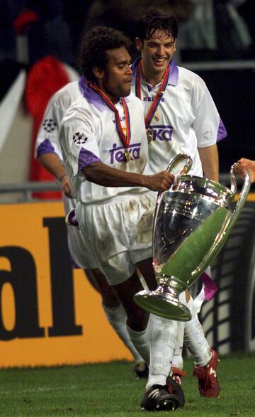 Champions League (Real Madrid 1998 y 2000) y Campeón del Mundo con Francia en 1998