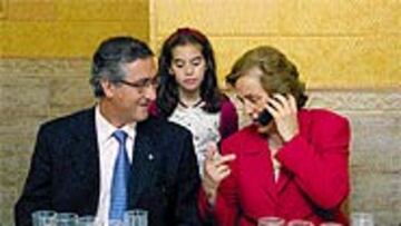 <B>PRIMER CONTACTO</B>. Gregorio Manzano recibió la oferta del Rayo durante la comida de ayer.