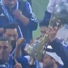 Esteban Pavez levantó el trofeo de la Copa del Golfo Árabe