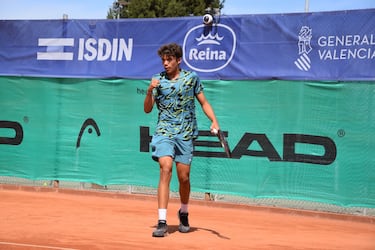 Tres españoles en los cuadros júnior de Roland Garros