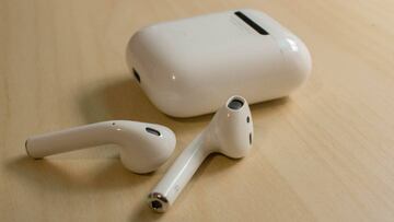 Cómo convertir los AirPods en audífonos