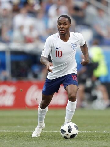 El delantero de 23 años del Manchester City tuvo un mal partido ante Croacia en Rijeka, pero es indiscutible por su velocidad y movilidad. Ausente ante España en Wembley, en el Mundial Southgate le alejó de la banda; con el nuevo dibujo se escorará más. Lleva 46 internacionalidades y ha marcado 4 goles.