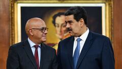 CARACAS, VENEZUELA - JUNE 27: Nicolas Maduro President of Venezuela (R) talks with Venezuela's Communications Minister Jorge Rodriguez (L) during the Simon Bolivar Journalism National Award ceremony at Palacio de Miraflores on June 27, 2019 in Caracas, Venezuela. (Photo by Matias Delacroix/Getty Images)