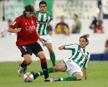 Fue indispensable durante muchos cursos en ese centro del campo que también brilló en su presencia en Champions. Hasta diez campañas como verdiblanco desde su estreno en el primer equipo. Todo un comodín que después se marchó a jugar al Nàstic de Tarragona antes de despedirse de los terrenos de juego militando en el Tero Sasana de Tailandia. También comenzó posteriormente su preparación técnica para formar parte de los técnicos de los escalafones inferiores del club verdiblanco.