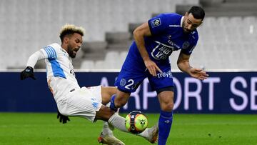 Marseille&#039;s Spanish-US forward Konrad de la Fuente (L) challenges Troyes&#039; French defender Adil Rami during the French L1 football match between Olympique de Marseille and ESTAC Troyes at the Velodrome Stadium in Marseille, southern France on Nov