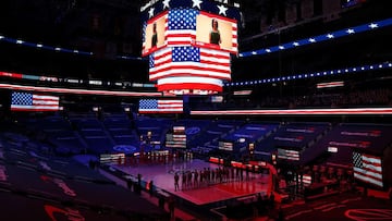 Partido entre Phoenix Suns y Washington Wizards en el Capital One Arena de Washington, DC.