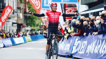 Nairo gana la primera etapa de la Vuelta a Asturias