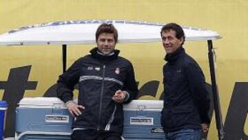 <b>EQUIPO. </b>Pochettino y Planes, en una imagen de este año en la Ciudad Deportiva de Sant Adrià.