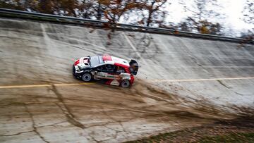 Ogier con el Toyota en Monza.