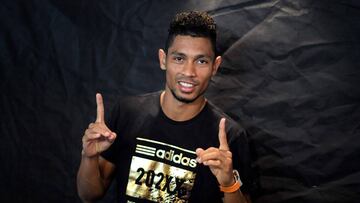 El sudafricano Wayde van Niekerk tras la rueda de prensa que ofreció en Lausana.