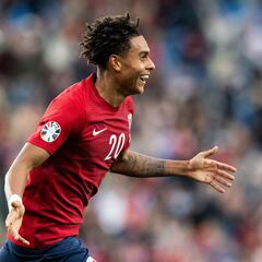 Haaland descansa, Nusa brilla