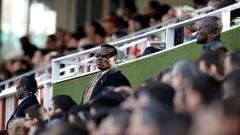 El cambio de sede genera un caos logístico y policial