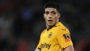 Wolves vs Liverpool: Raúl Jiménez se queda a dos goles de Carlos Vela