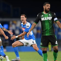 El Nápoles triunfa… ¡con cuatro goles anulados al Sassuolo!