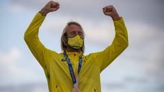 ICHINOMIYA, JAPAN - JULY 27: Owen Wright of Team Australia celebrates his Bronze medal on the podium on day four of the Tokyo 2020 Olympic Games at Tsurigasaki Surfing Beach on July 27, 2021 in Ichinomiya, Chiba, Japan. (Photo by Olivier Morin - Pool/Gett