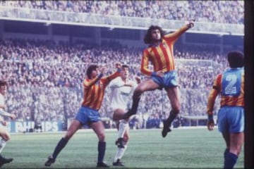 1983 Kempes en el encuentro de liga Real Madrid - Valencia