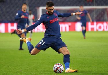 1x1 del Atl¨¦tico: Hermoso y Carrasco dan aire al sufrimiento