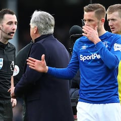 El VAR salva al United, De Gea falla y Mourinho se derrumba