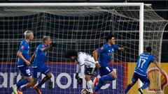 Colo Colo deja con vida a Santa Cruz