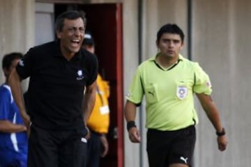 Ñublense se hizo fuerte en casa y derrotó por tres a uno a Huachipato que tiene nuevo entrenador.