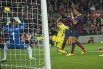 Barcelona-Villarreal. Alex Song.