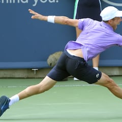 Bautista evita un traspié al remontar contra Cerúndolo