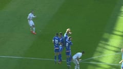 Alavés angry at Deyverson handball penalty for Real Madrid