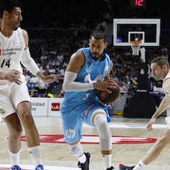 El Madrid ruge en el derbi a una semana de la Final Four: 109-92