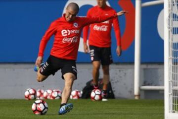 Arturo Salah visitó a la Roja en Pinto Durán