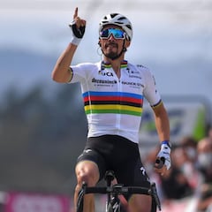 Alaphilippe iguala el récord de Valverde en el muro de Huy