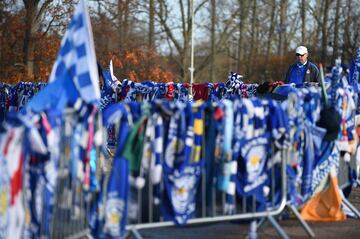 Así fue el emotivo homenaje al dueño del Leicester en el King Power Stadium