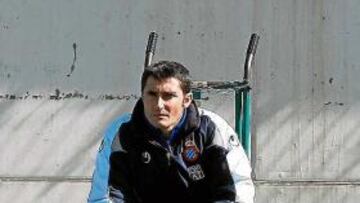 <b>VALVERDE OBSERVA. </b>El partido de ayer ante el Swansea en Sant Adrià.