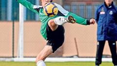 El Racing se conjura para reinventarse en Cornellá