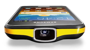 Samsung quiere lanzar un reloj inteligente con ¡un miniproyector integrado!