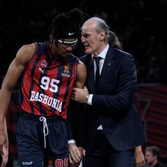 La frialdad de Moneke da la primera victoria a Ivanovic