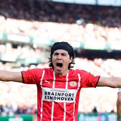 Erick Gutiérrez fue pieza clave en el título de Copa del PSV