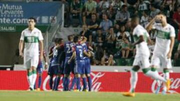 El Eibar ganó 0-2 en el Martínez Valero de Elche.