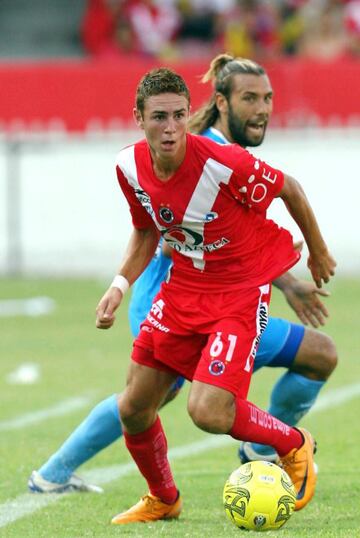 Con muy pocos partidos en Primera División, Miguel Layún vivió el drama del descenso con los Tiburones Rojos del Veracruz en el 2008, antes de su aventura por el Atalanta. 