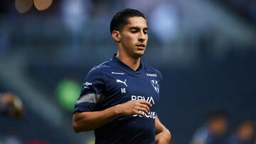 Erick Aguirre durante un partido con los Rayados de Monterrey.