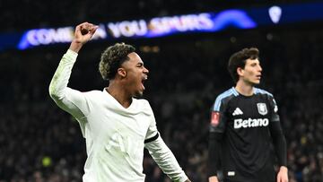 Soccer Football - FA Cup - Third Round - Tottenham Hotspur v Aston Villa - Tottenham Hotspur Stadium, London, Britain - January 10, 2026 Tottenham Hotspur's Wilson Odobert celebrates scoring their first goal REUTERS/Dylan Martinez