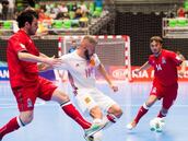 España, a octavos tras superar a la incómoda Azerbaiyán