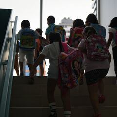 ¿Me pueden obligar a llevar mascarilla en colegios, institutos y universidades el 20 de abril?