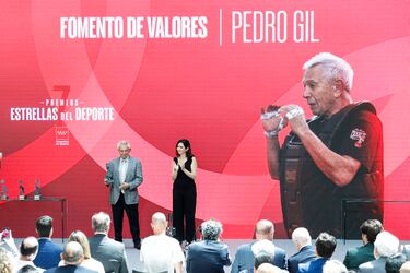 Pedro Gil, premio Fomento de Valores. 
 
