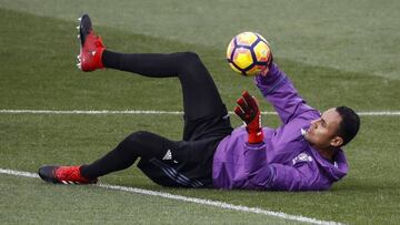 El portero del Real Madrid Keylor Navas jugar&aacute; hoy un nuevo derbi. 