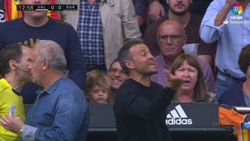 Así fue la entrada a Iniesta y el terrible enfado de Luis Enrique